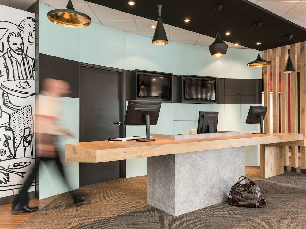 Ibis Bordeaux Centre Bastide 7/72