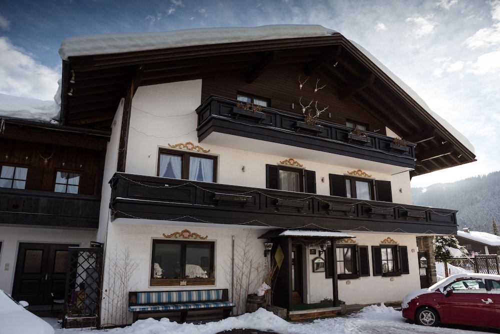 Deva Hotel Kaiserblick 2/50