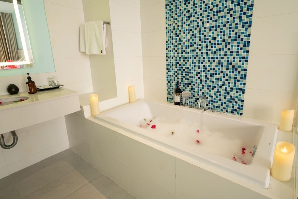 Haya Hotel Phu Quoc, Trademark Collection by Wyndham 54/54