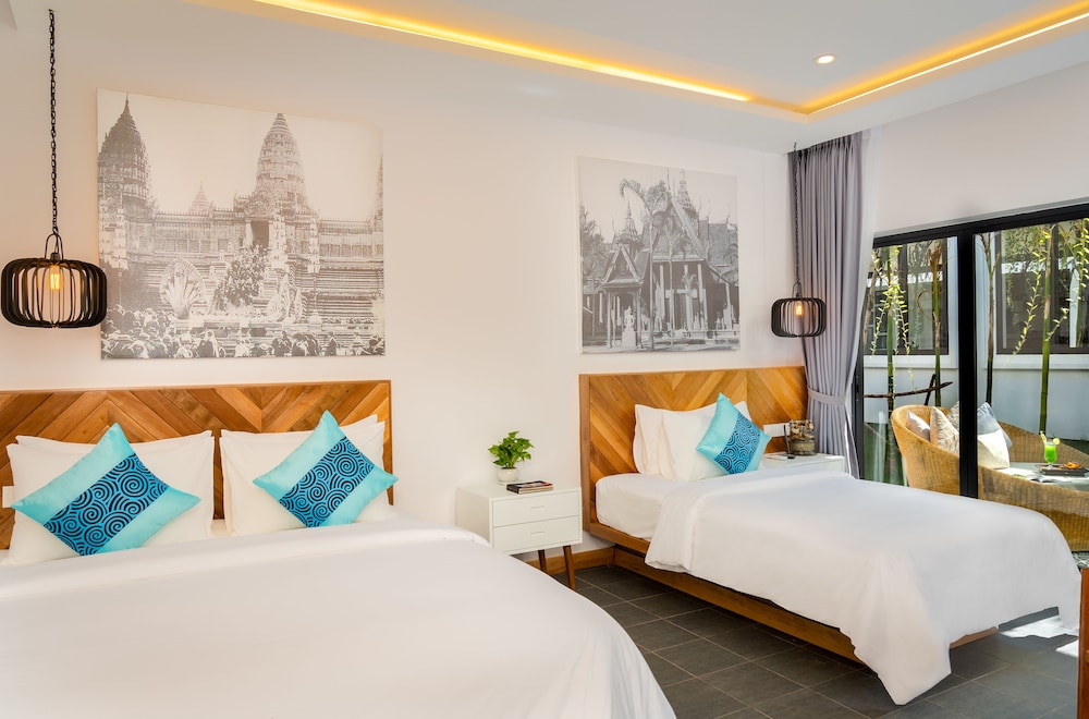 Classic, 1 King and 1 Single Beds