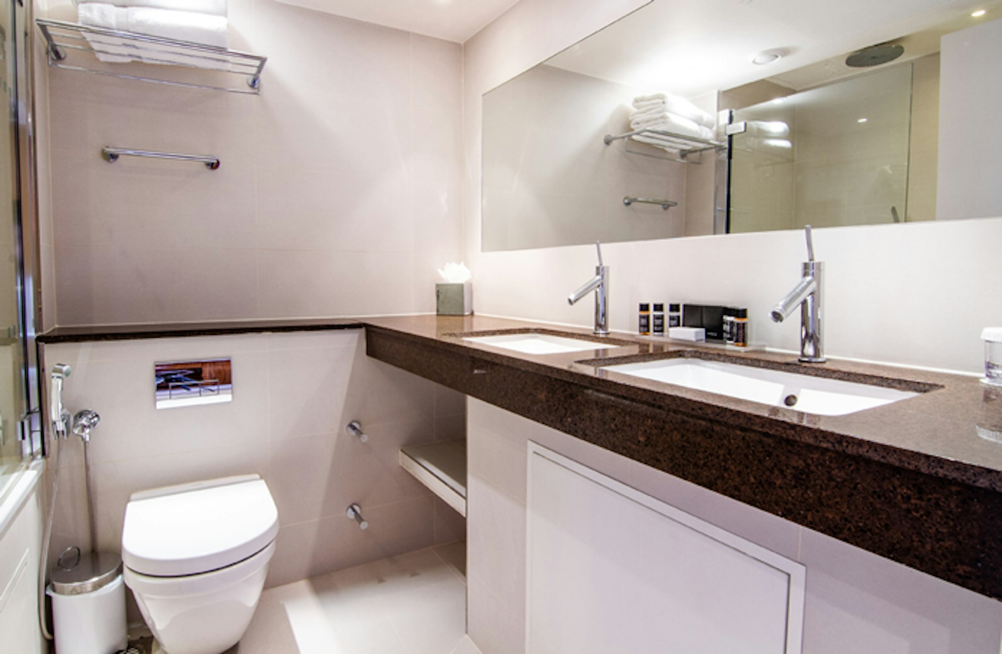 Blakemore Hyde Park 39/40
