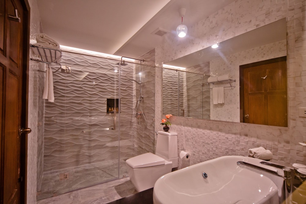 Nora Beach Resort and Spa 60/64