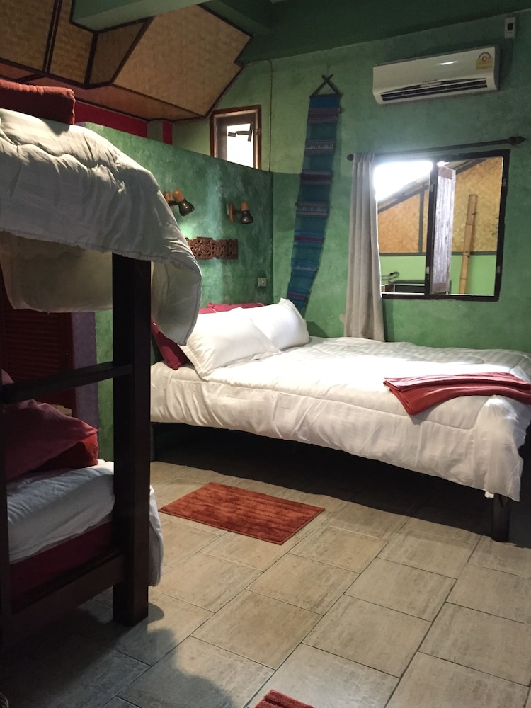 Shanti Lodge Bangkok 29/70