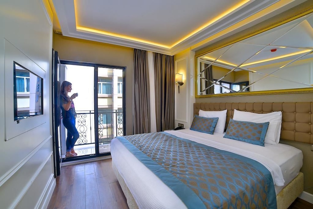 ROOM, SINGLE, BALCONY