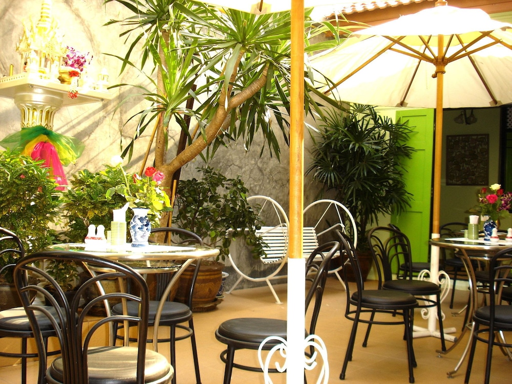 The Bang Khun Phrom Suites 30/36