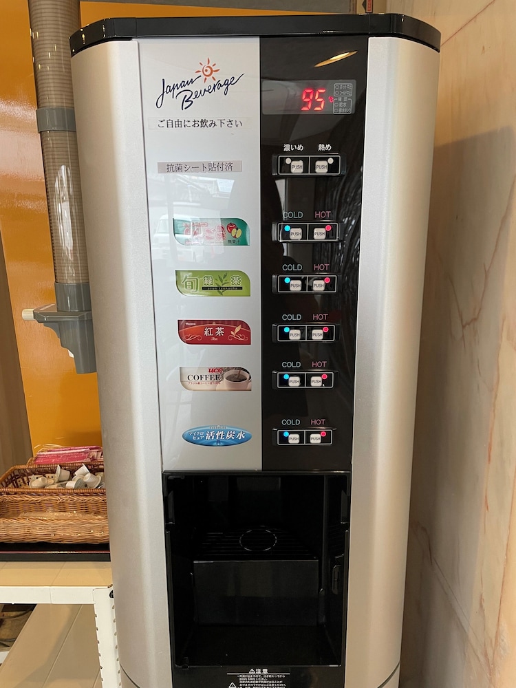 ホテル サンプラス ユタカ 写真2