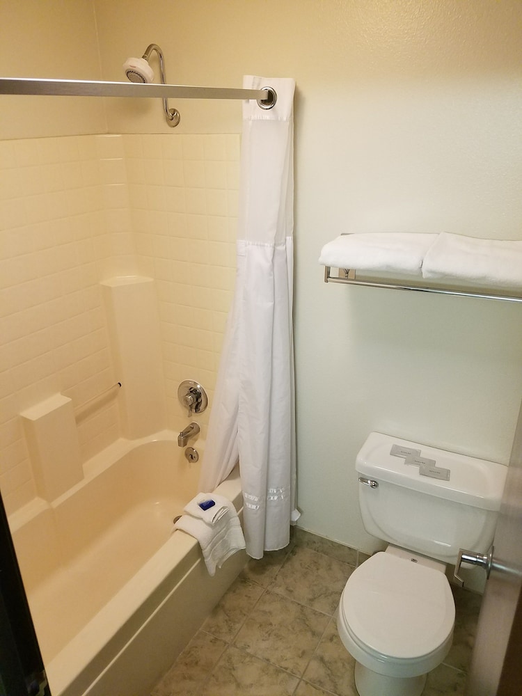 Best Western Plus Walla Walla Suites Inn 13/55