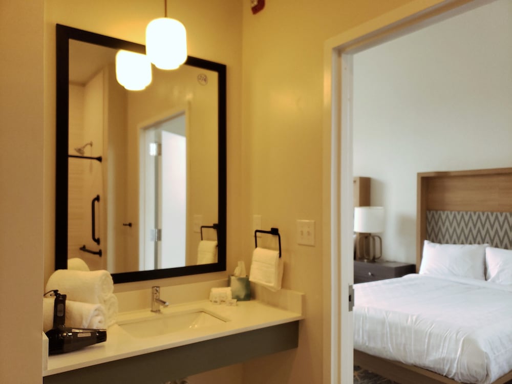 The Inn at Blackstone 50/50