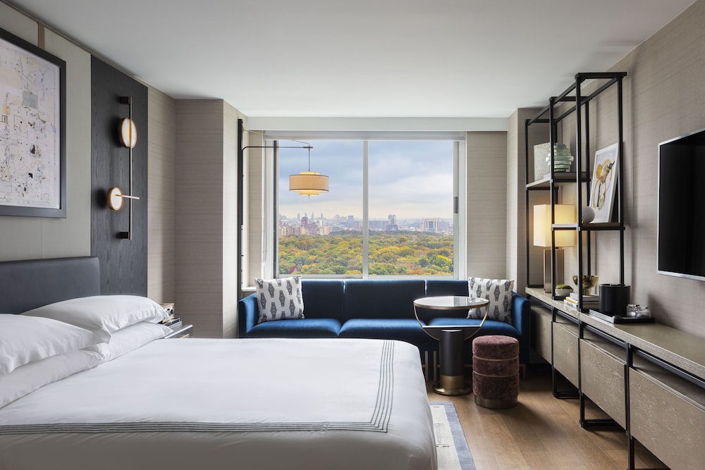 ROOM, KING BED, PARK VIEW, LOUNGE ACCESS, HIGH FLOOR