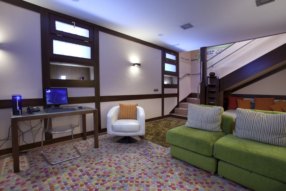 Suites Gran Via 44 Hotel 18/51
