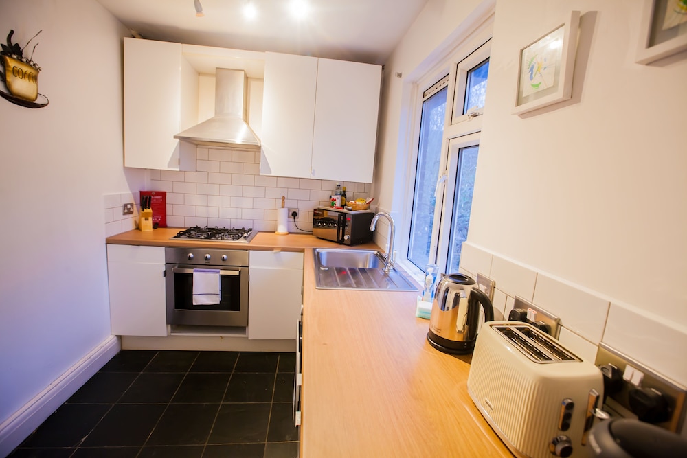 Stunning Central Richmond With Garden 27/34