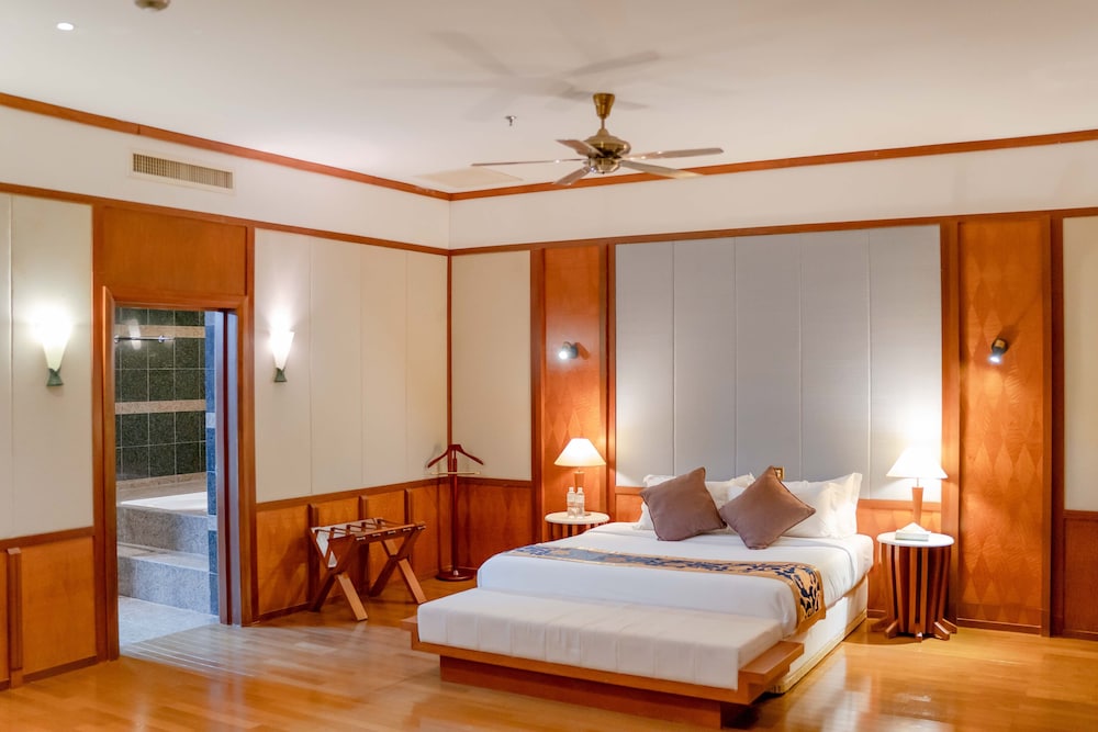 PRESIDENTIAL, SUITE