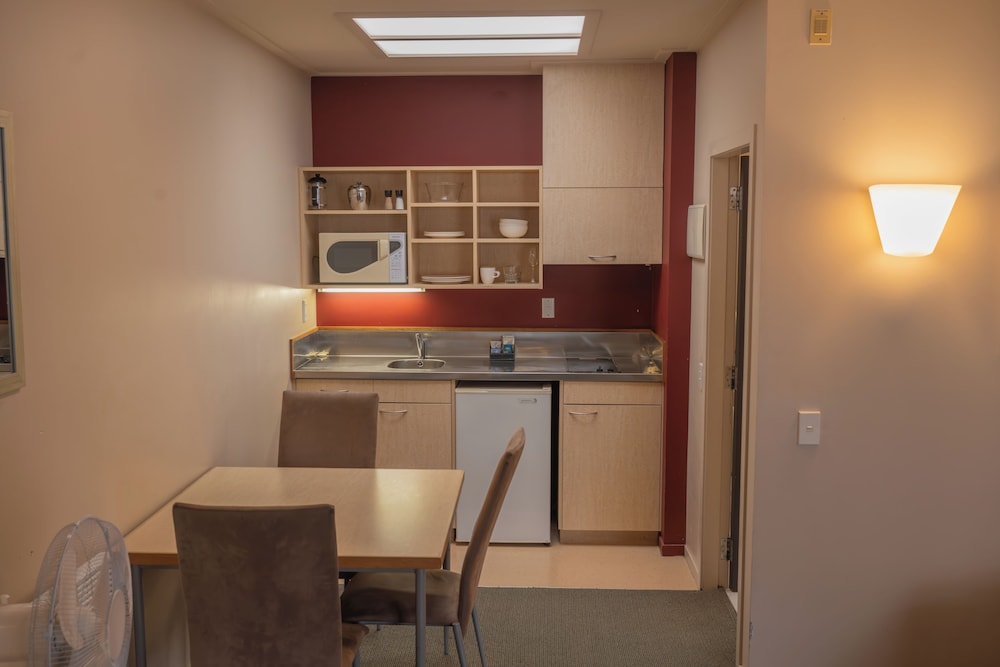 Victoria Court Motor Lodge 29/60