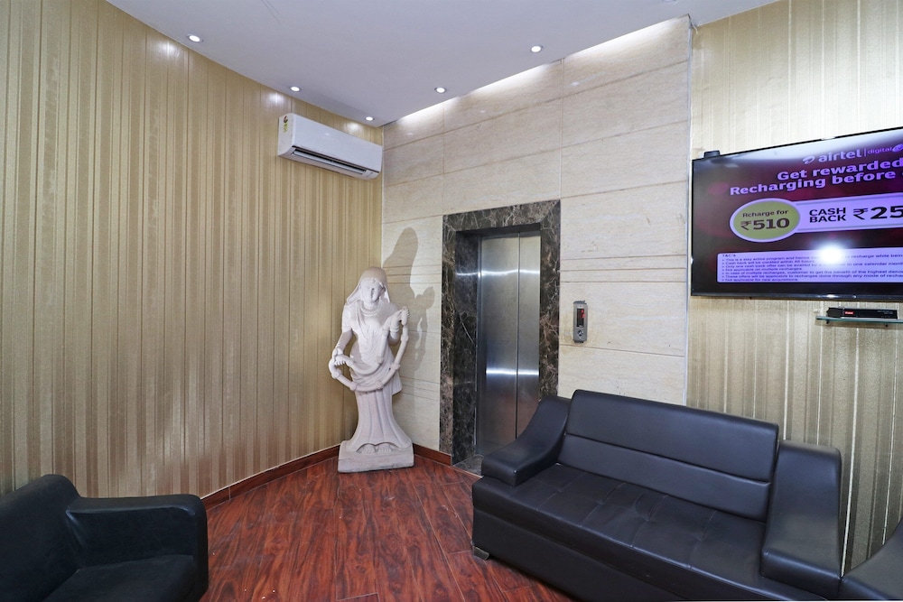 Oyo 421 One Hotel 39/44