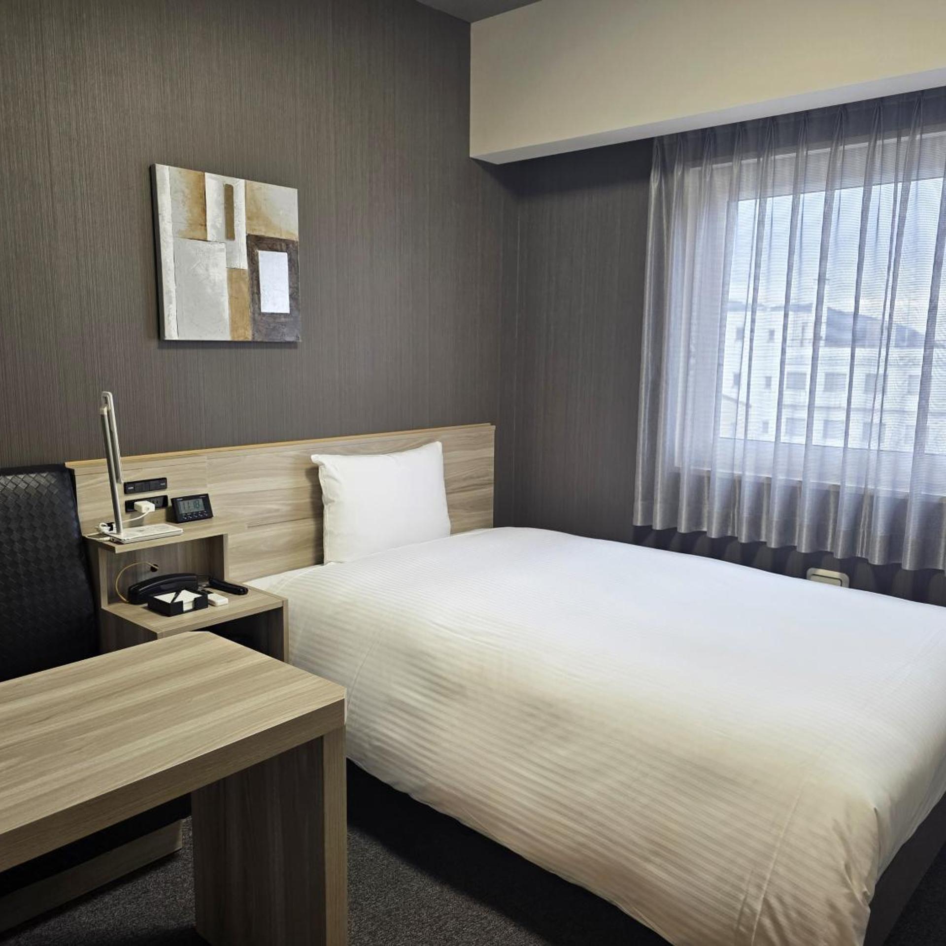 Room, Single