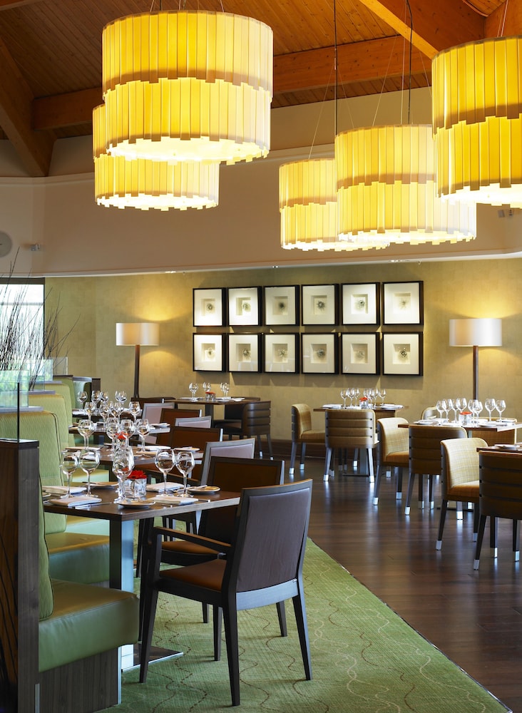 Delta Hotels by Marriott Waltham Abbey 17/29