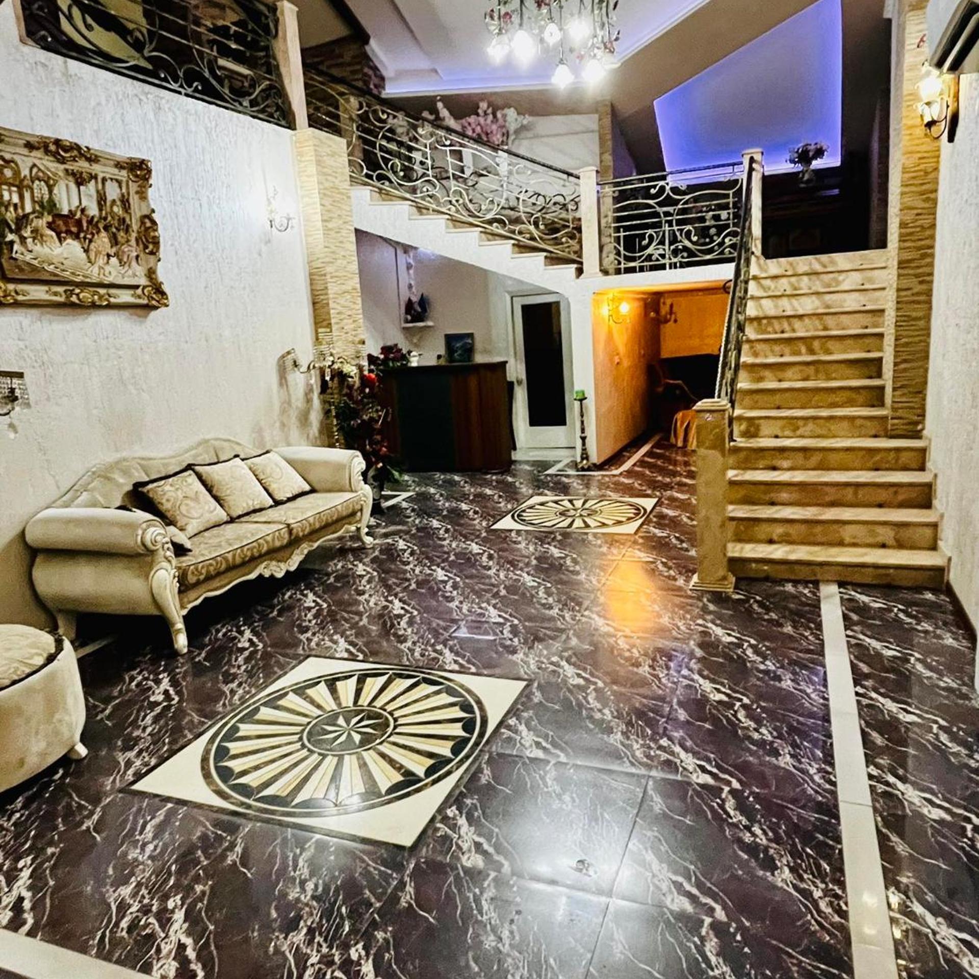 Lux Palace Hotel 10/50