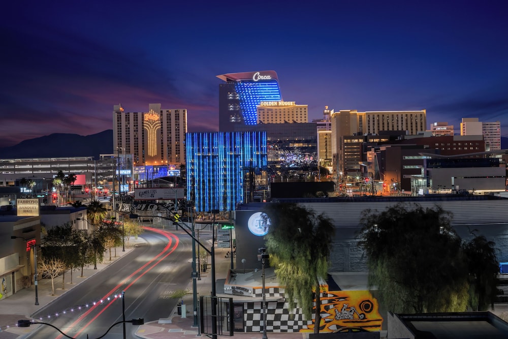 The ENGLiSH Hotel, Las Vegas, a Tribute Portfolio Hotel 3/34