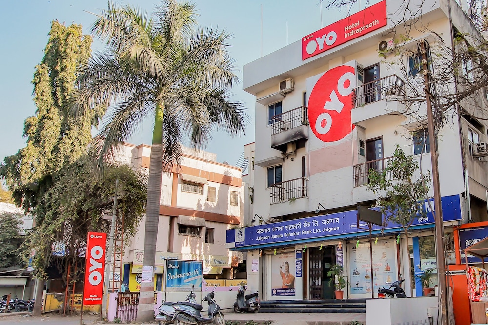 Oyo 12273 Hotel Indraprastha 2/16