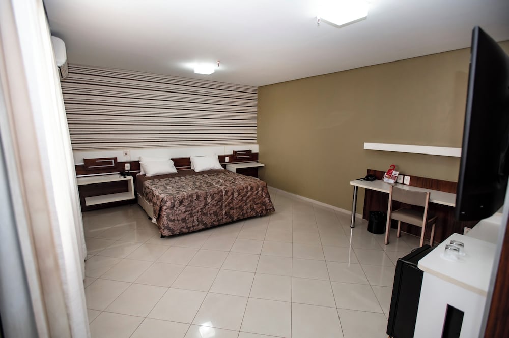 PAIAGUAS PALACE HOTEL 46/67