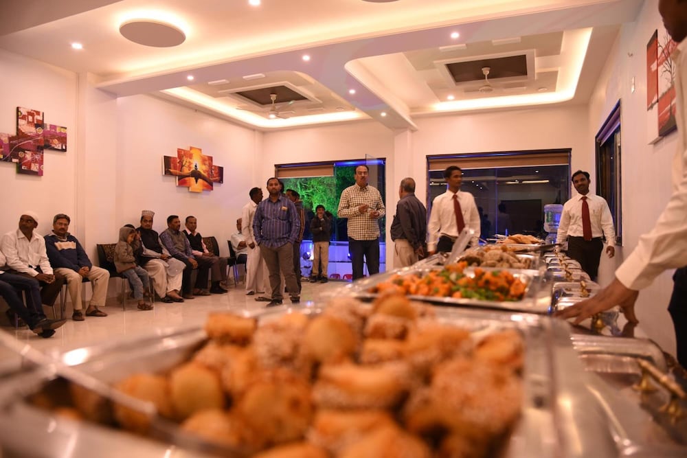 HOTEL GULMOHAR PRIDE 23/31