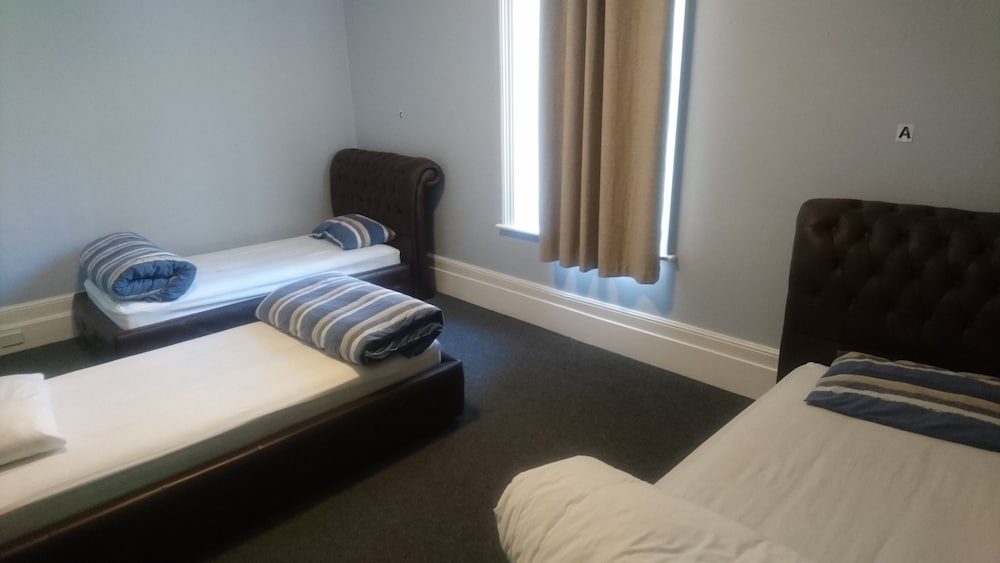 The Backpackers Imperial Hotel 11/50