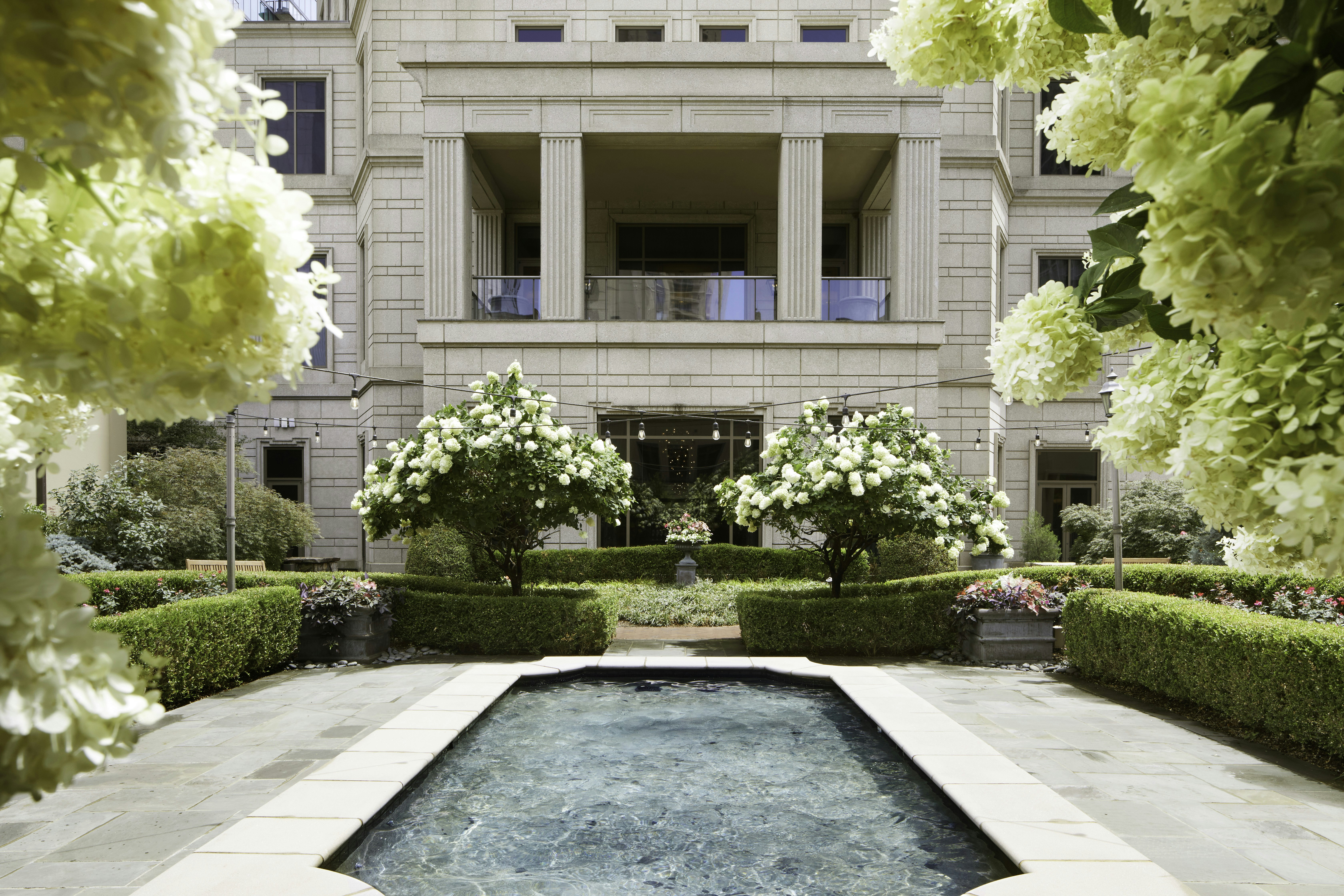 Waldorf Astoria Atlanta Buckhead 77/80
