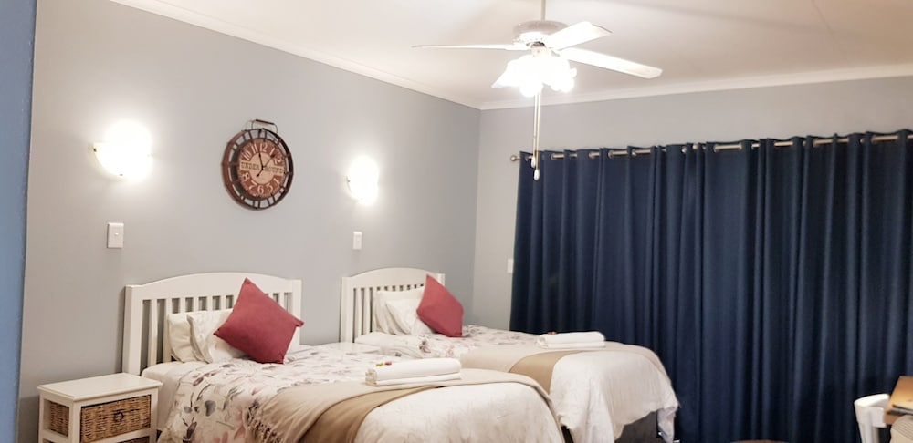 Graceland Guesthouse 11/50