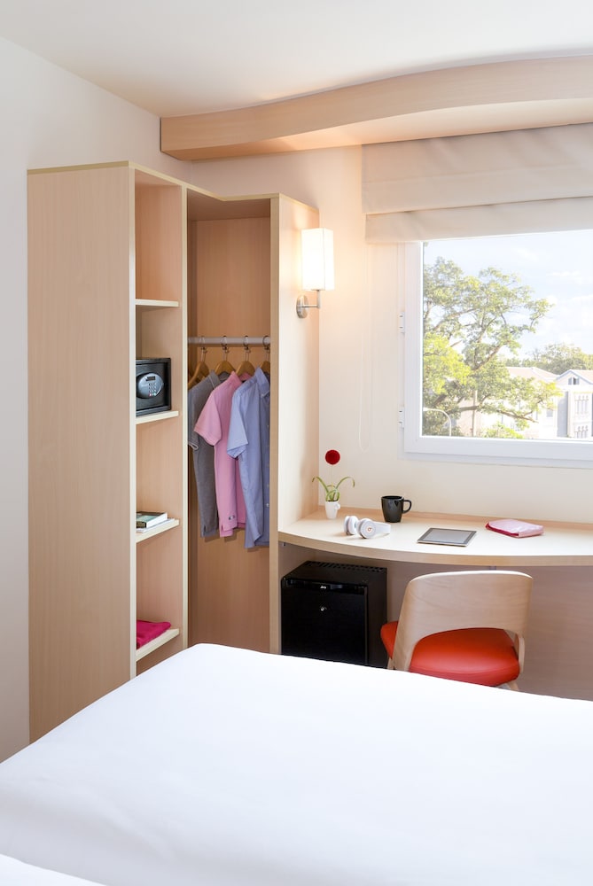 IBIS VIENTIANE NAM PHU 14/25