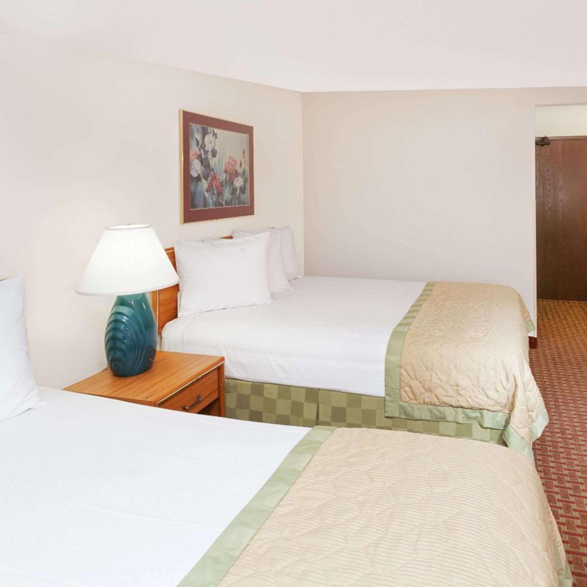 Baymont by Wyndham St. Joseph/Stevensville 23/39