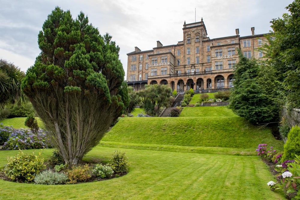 Glenburn Hotel 39/42