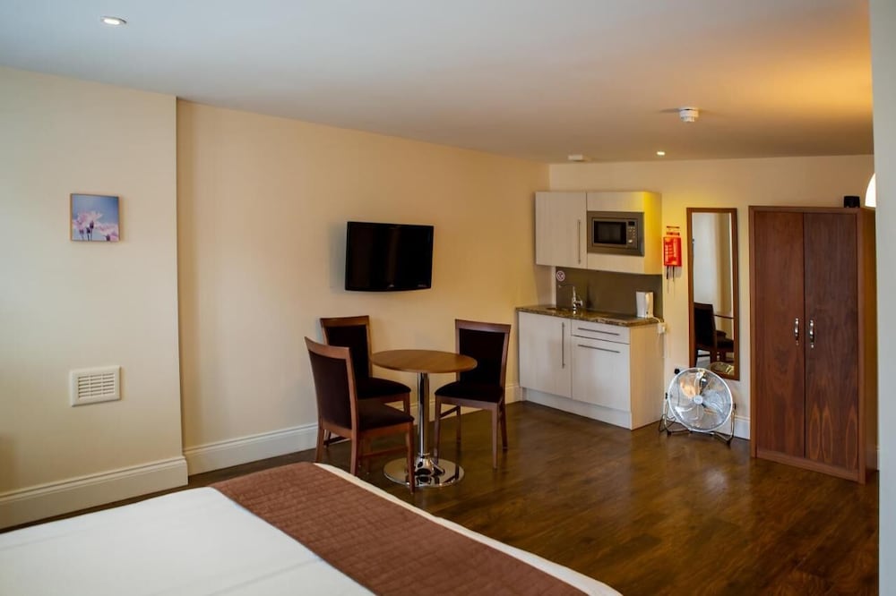 Marylebone Inn 24/30