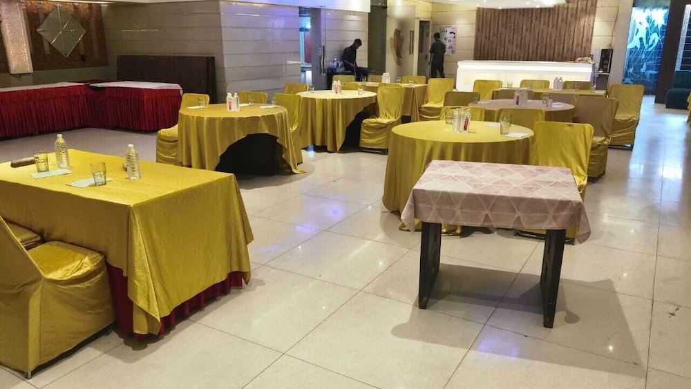 Hotel Taj Inn 45/64