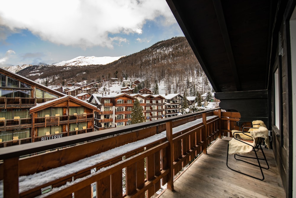 Tradition Julen Hotel 59/62