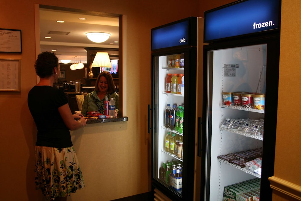 Hampton Inn Dandridge, TN 24/46