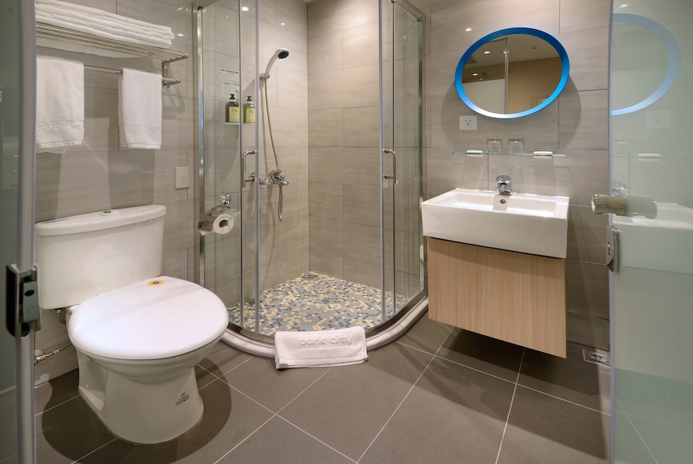 Park City Inn & Hostel 39/47
