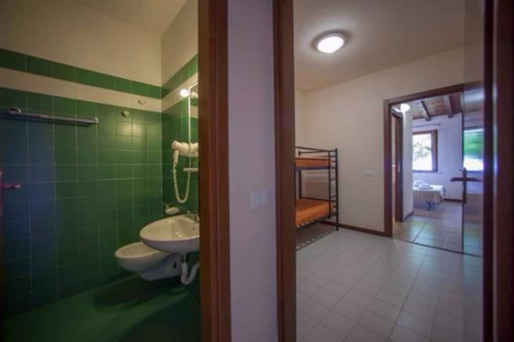 The Garda Village 52/55
