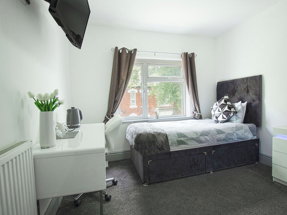 OYO Hotel Clamart 15/50