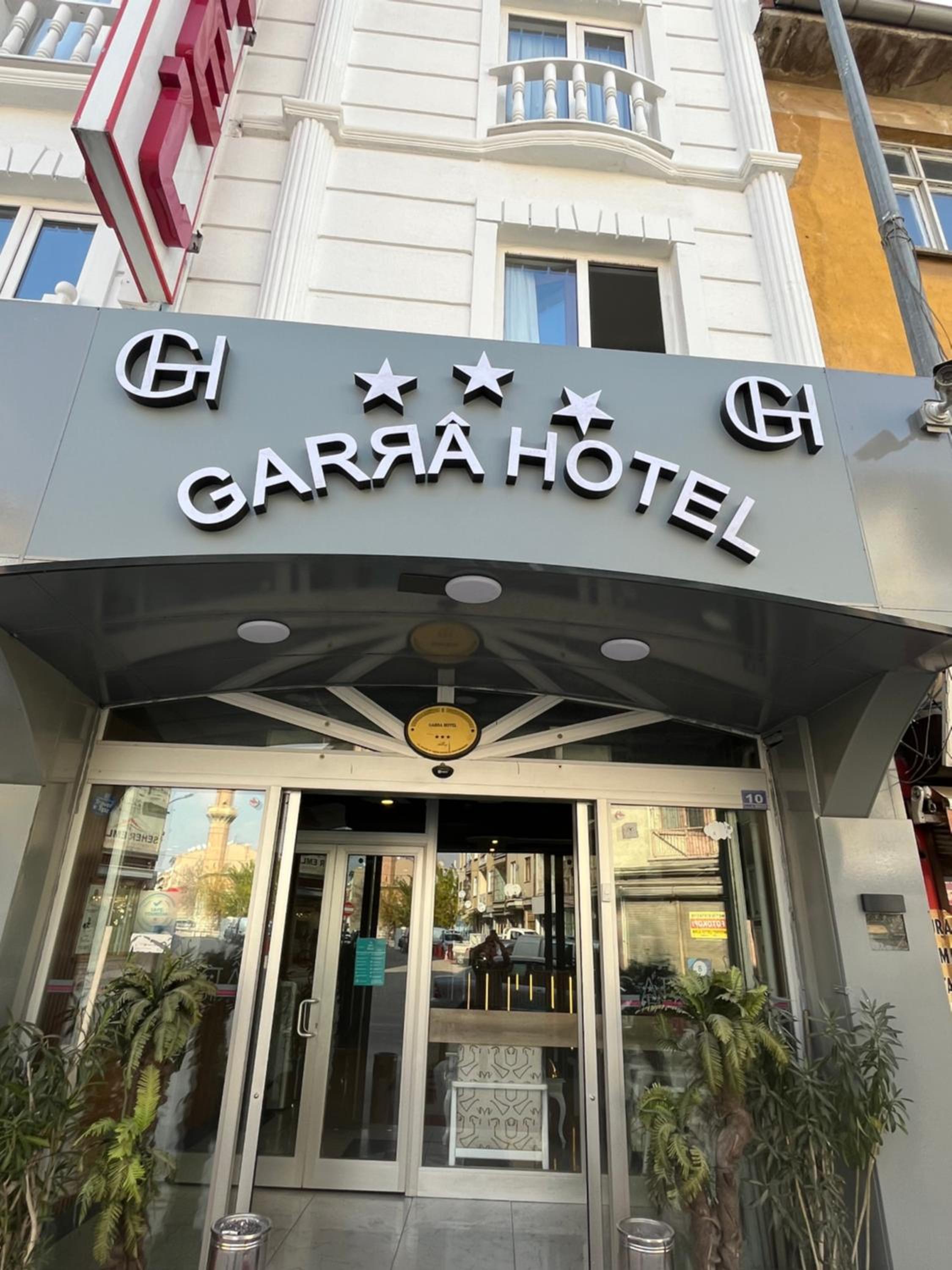 Garra Hotels 3/50