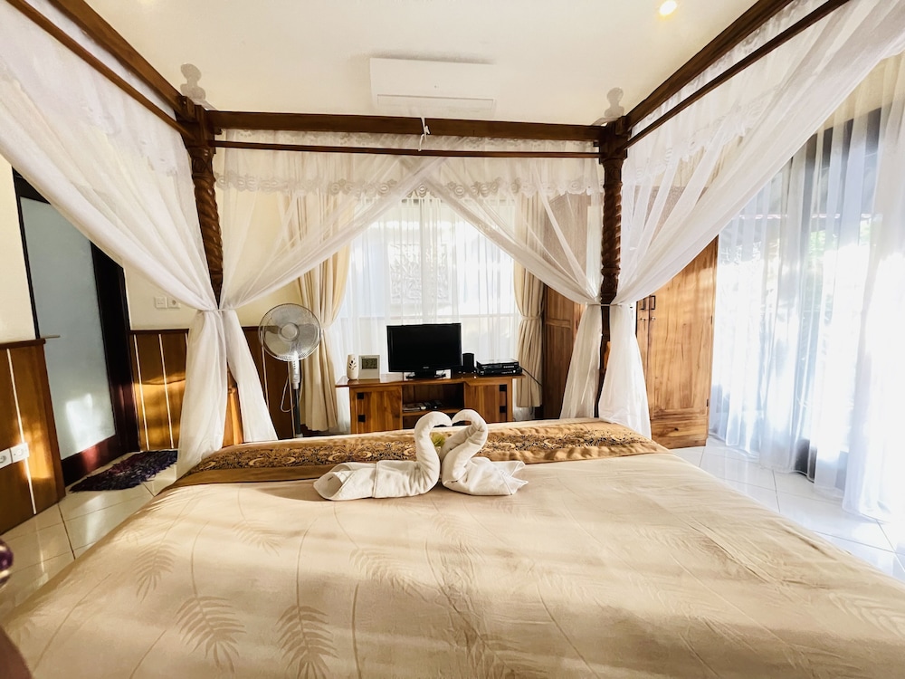 Mutiara Bali 25/50