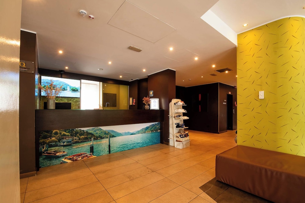 Axolute Comfort Hotel 3/50