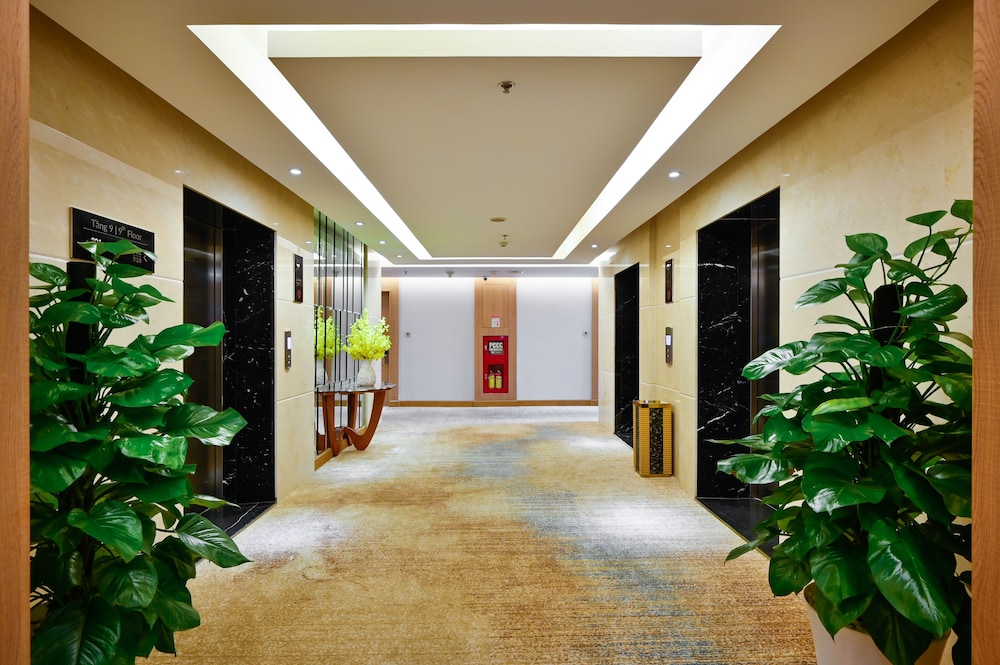 Muong Thanh Grand Saigon Centre Hotel 13/71