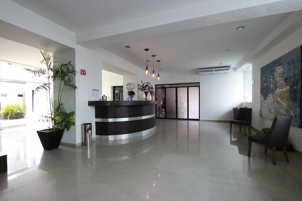 Hotel Embajadores by Kavia 2/46
