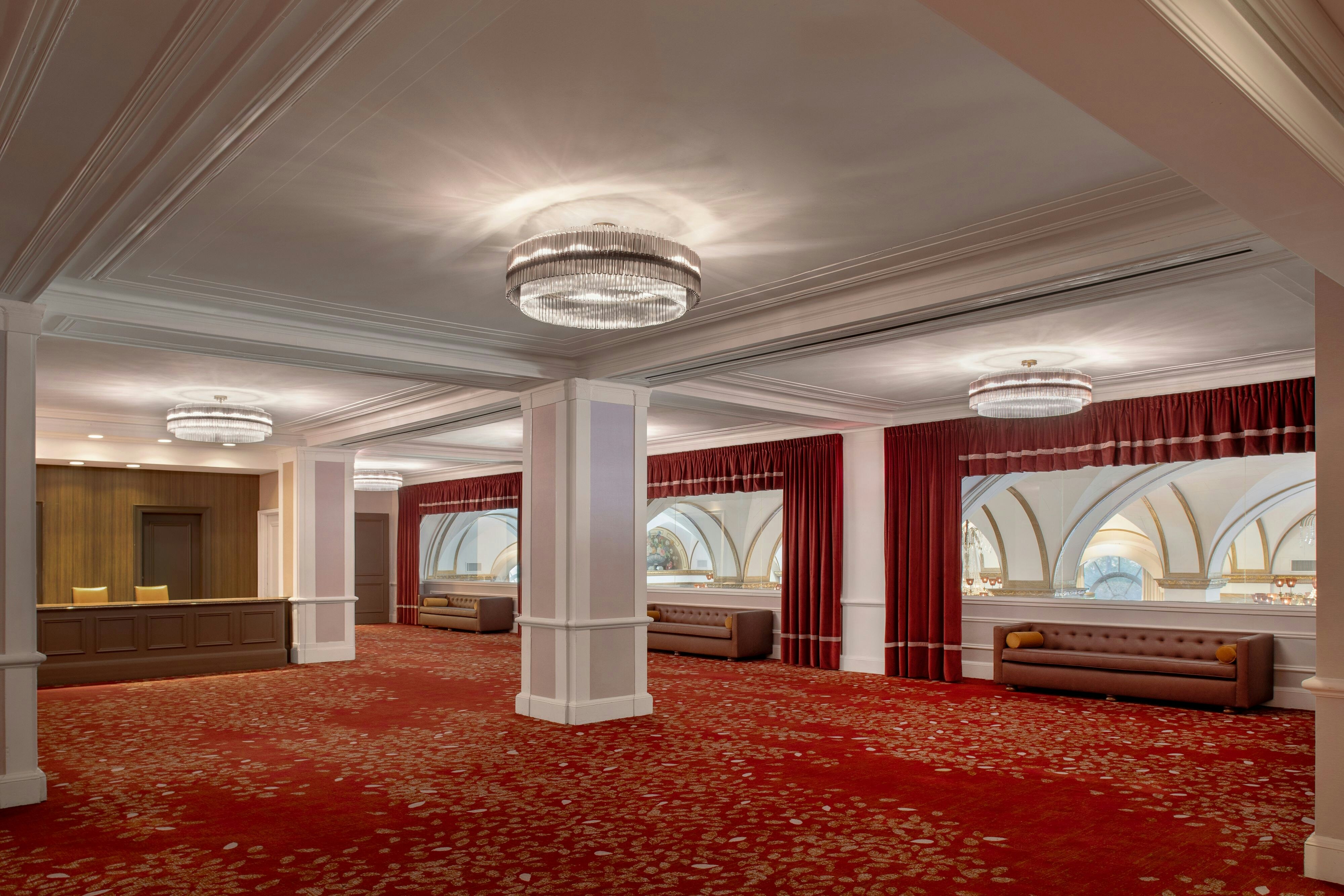Hotel Cleveland, Autograph Collection 3/20