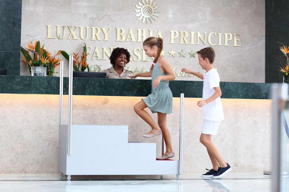 Bahia Principe Explore Legend 38/75
