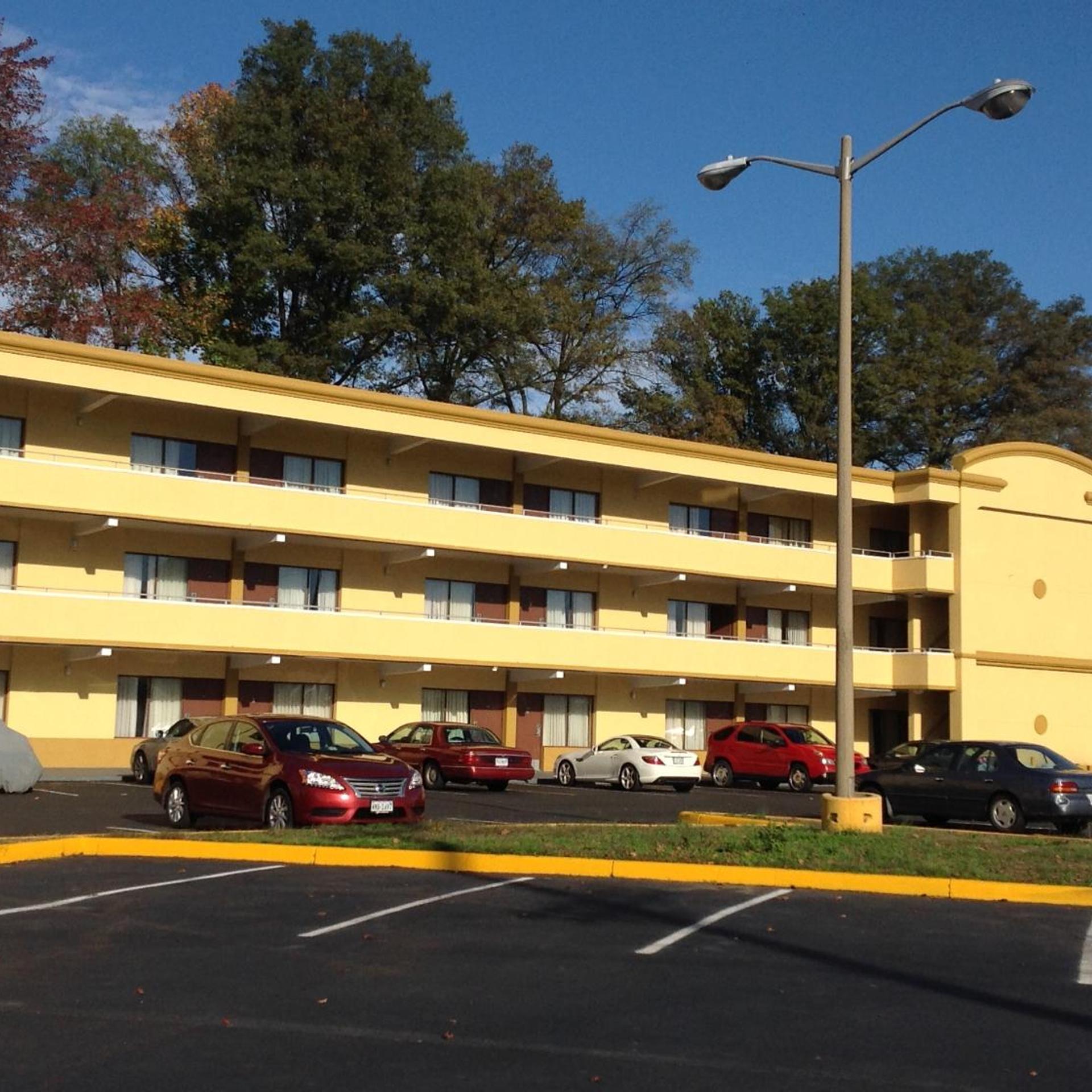 Diamond Inn And Suites 22/29
