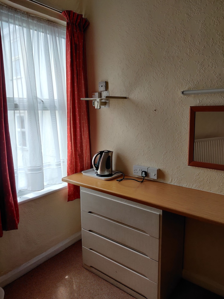 Inglewood Palm Hotel, Abbey Sands Torquay 32/32