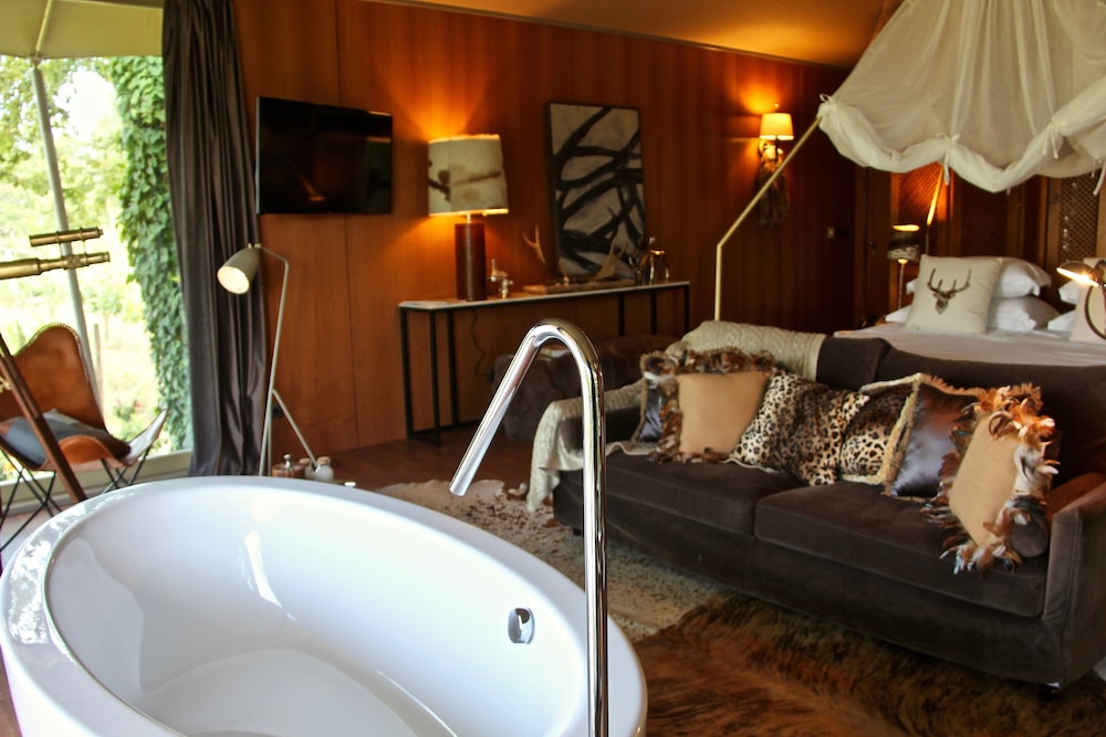Carmo's Boutique Hotel 64/86