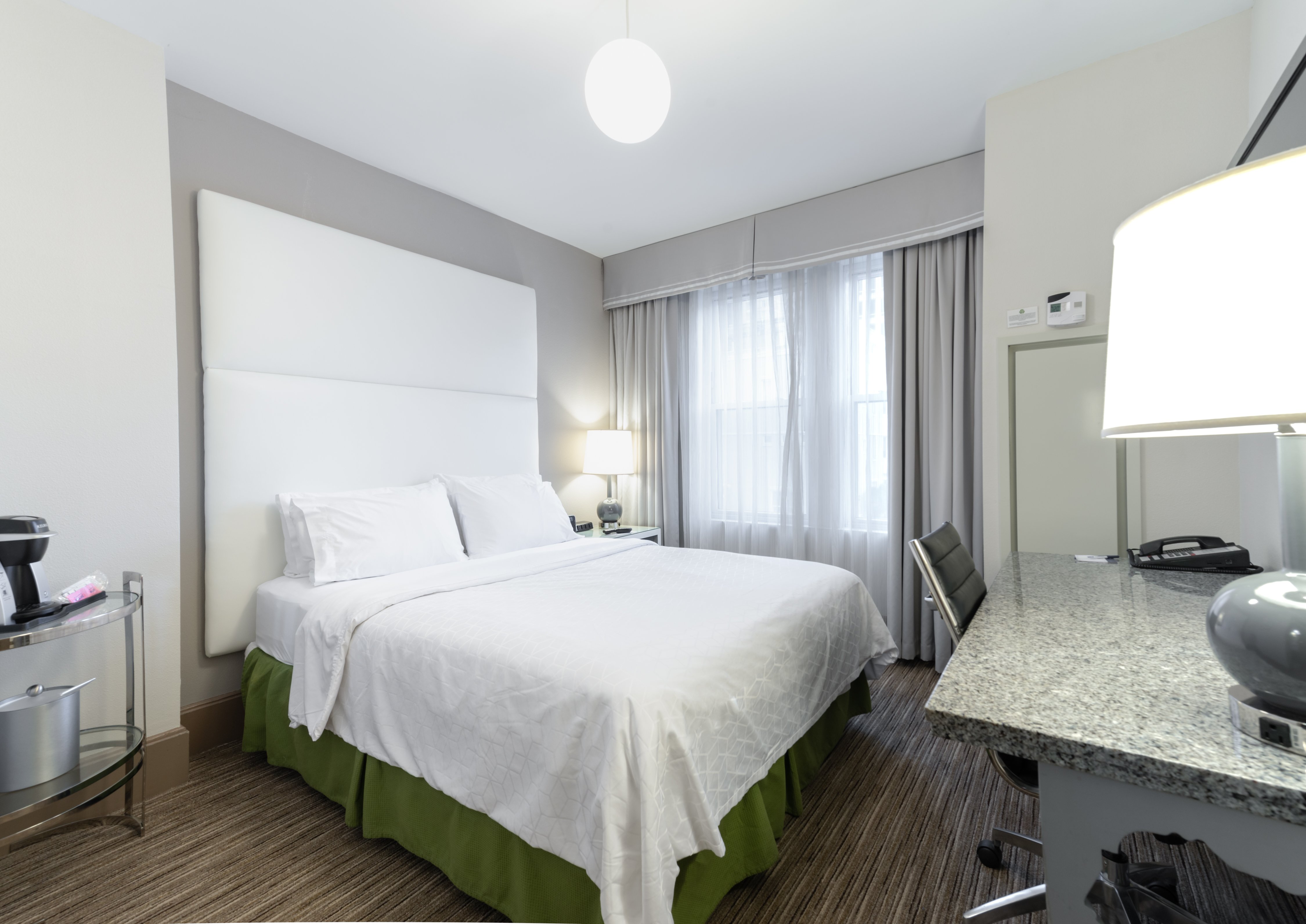 Holiday Inn Express Chicago - Magnificent Mile 22/37