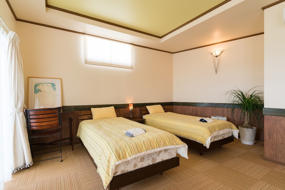 Auberge Bonne Chere Raout 8/45